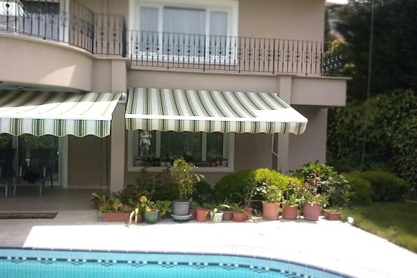 Çeşme Mafsallı Tente